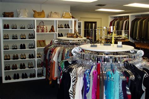 Career boutique - Fashion boutiques are usually open from the standard 9 to 5. Sometimes they are open on weekends too, but are commonly closed on holidays. On-site work is more common in boutiques. Staff need to be physically present to assist customers, curate displays, and maintain the store’s atmosphere. However, with the rise of online shopping, …